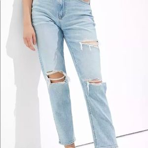 American Eagle Teen Stretch Ripped Mom Straight Jeans size 000 x-short